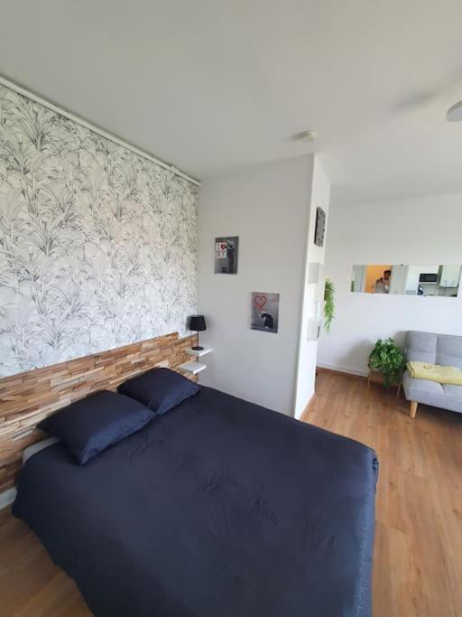 Le Studio Du Quai Charleville-Mézières Exteriör bild
